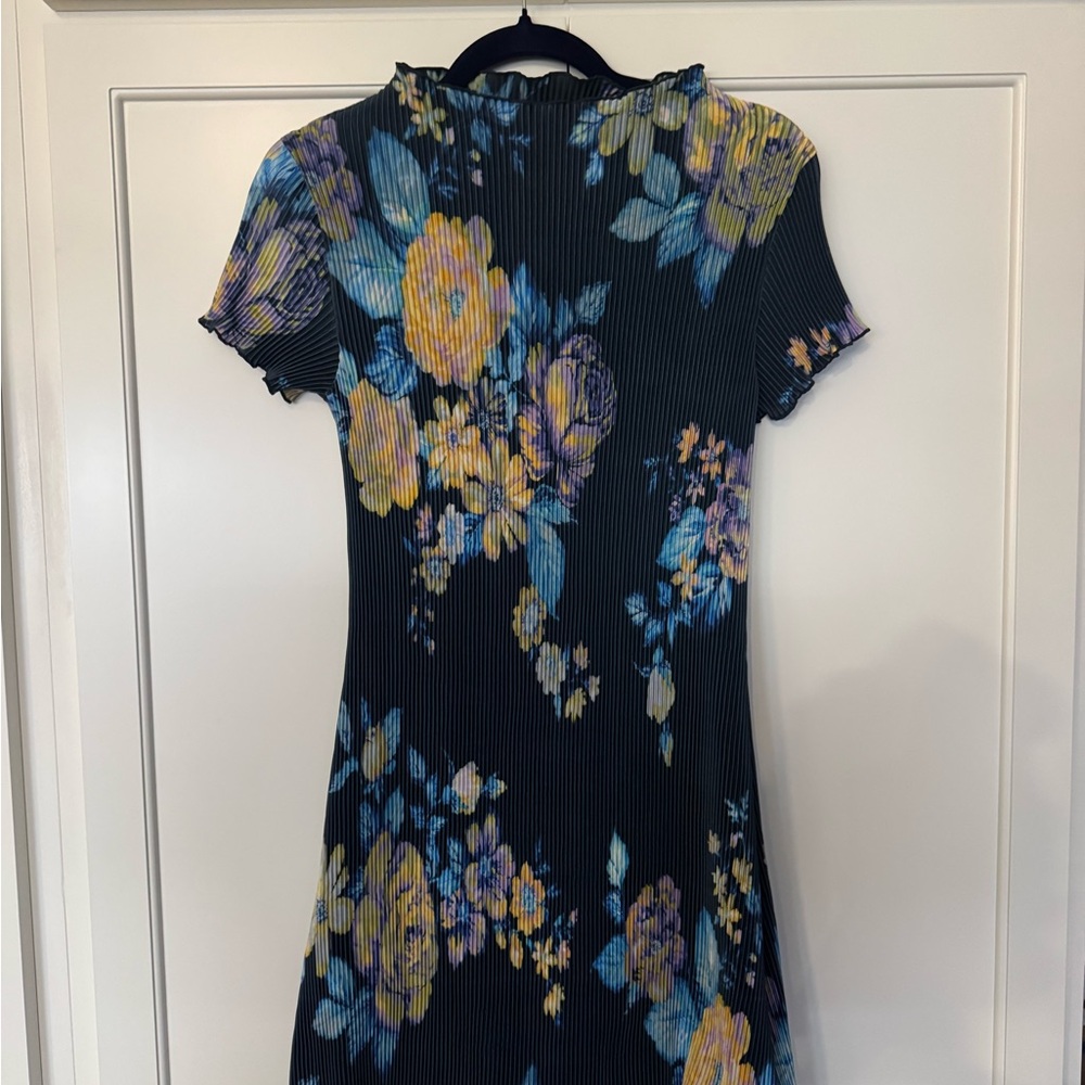 Floral Patterned Midi Dress in Black and Yellow